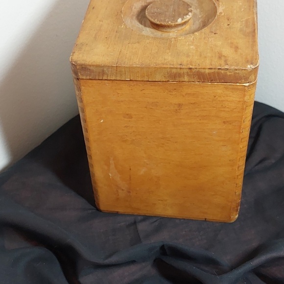 Vintage Set of 3 Wooden Rooster Nesting Canisters - Picture 8 of 12